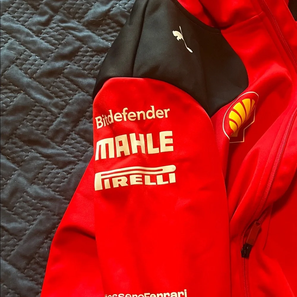 Puma Red Performance Jacket - Picture 4 of 5